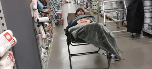 Castorama : le ton monte entre grévistes et direction