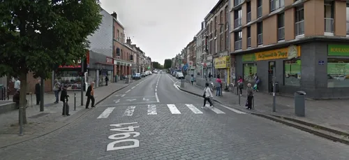 Lille : une voiture fonce sur des policiers lors d'un contrôle