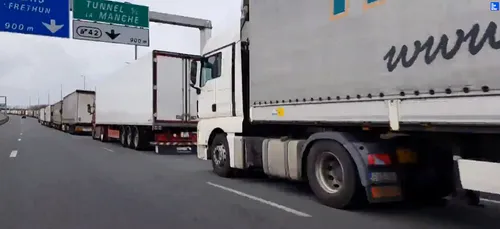 Les zones de stockage de poids lourds réactivées dans le Dunkerquois