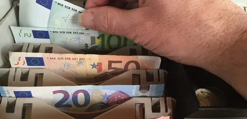 Lens : une employée de restaurant aurait détourné plus de 15.000€