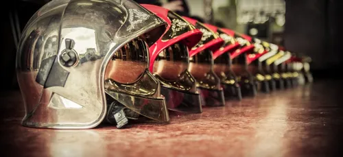 Un pompier accusé de viol et agression sexuelle sur une mineure de...