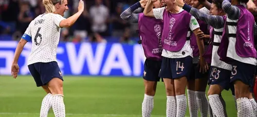 Coup du monde : Le quart de finale des Bleues diffusé au Coliseum...