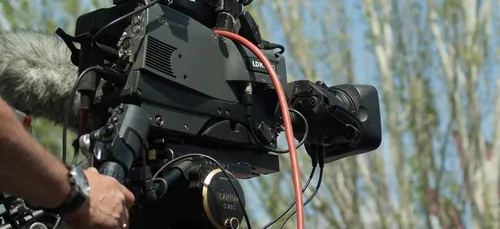 Casting : la nouvelle série de Canal + recherche des figurants dans...