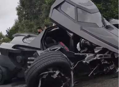 Une Batmobile accidentée dans le Nord