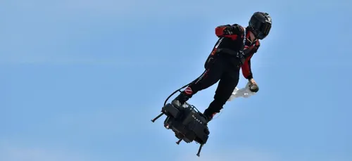 Francky Zapata, bientôt le nouveau Louis Blériot ?