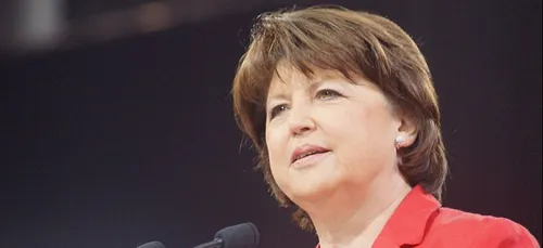 Lille : Martine Aubry prête à accueillir des réfugiés du navire...