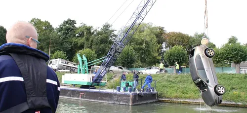 84 voitures repêchées dans l'Oise en quelques jours