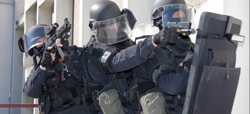 Un homme s'est retranché avec femme et enfants près de Reims