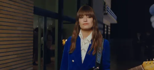 VIDEO : le nouveau clip de Clara Luciani à la Villa Cavrois (Croix)...