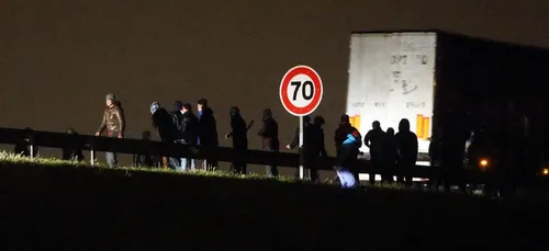 Calais : retour des barrages de migrants sur l'A16 et la rocade...