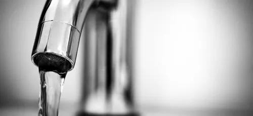 L'eau du robinet déconseillée aux femmes enceintes et aux bébés...