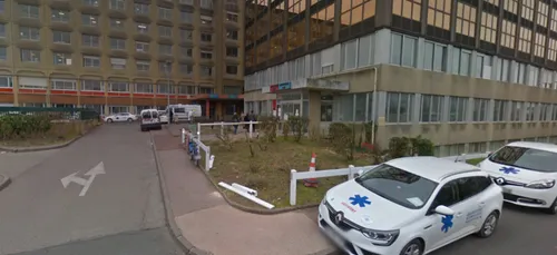 Des sacs-poubelles transformés en blouses de protection au CHU...