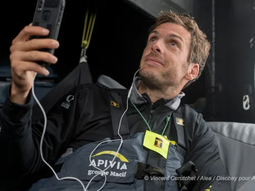 Charlie Dalin, leader actuel du Vendée Globe se confie sur Hit West