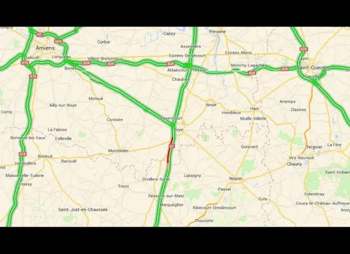 Roye : collision entre un camion et plusieurs voitures sur l'A1