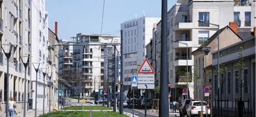 R&eacute;union sur le trac&eacute; de la ligne B du tram angevin