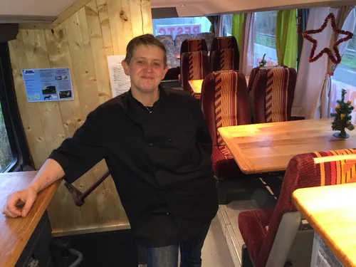 Guingamp : Chrys ouvre son restaurant aux SDF pour No&euml;l 