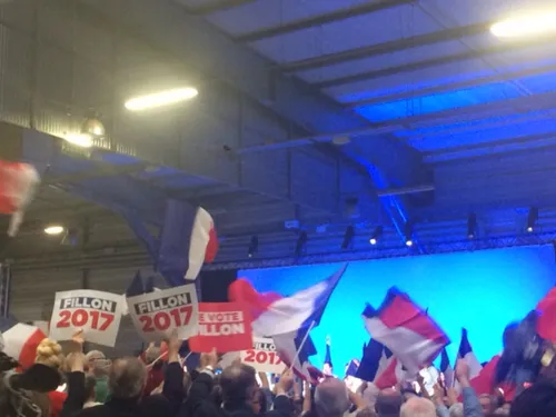Meeting de Fran&ccedil;ois Fillon : 4 000 militants acquis &agrave;...