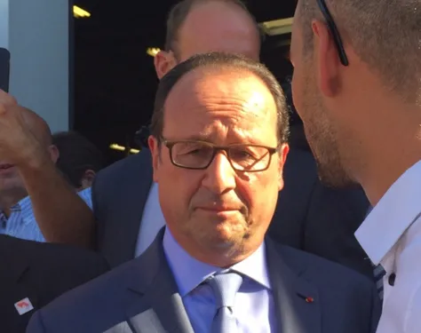 Hollande impopulaire et éliminé d'entrée !