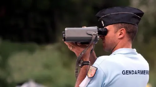 Contrôlé à 181km/h au lieu de 110