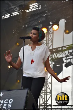 Imany et Claudio Capéo au Festidreuz en juillet, 500 pass Noël en...