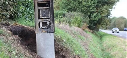 Un radar brûlé dans le Finistère