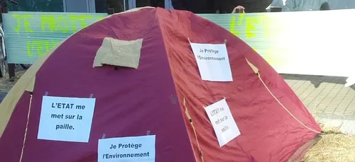 Les agriculteurs mobilisés devant la DRAAF