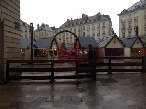 Un camion fonce sur la foule sur le Marché de Noël de Berlin : 12...