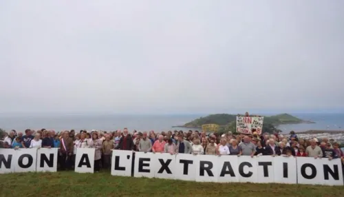 Lannion : Une grâce collective demandée à François Hollande par Eau...