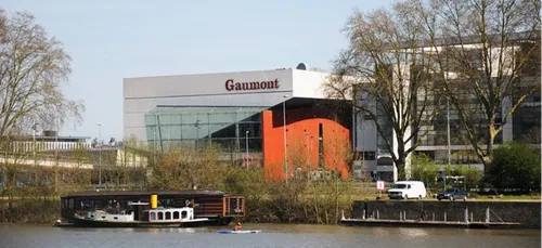 Gérard Jugnot et Kev Adams ce soir à Nantes et Angers