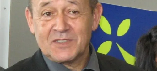 PRESIDENTIELLE : Le Drian officialise son soutien à Macron