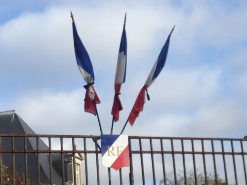 Hommages au policier Xavier Jugelé en Bretagne