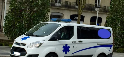 Un motard de 23 ans dans un état critique apres une collision avec...