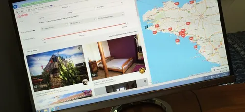 Airbnb continue son développement en Bretagne