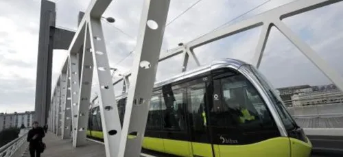 Le pont de Recouvrance levé entre 9h30 et 10h