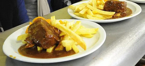C'est pas bon à la cantine, les lycéens font grêve