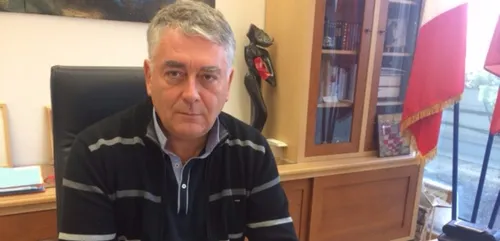 Retour à la semaine de 4 jours : réunion en mairie de Cholet ce soir