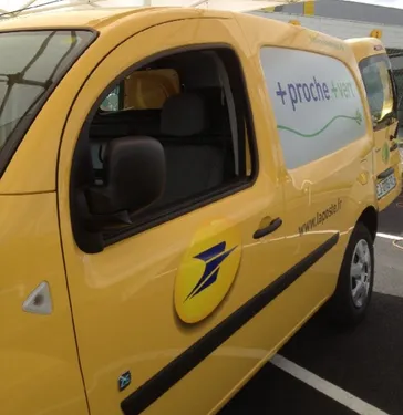 Ploemeur : les facteurs filment la route pendant leur tournée