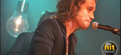 Julien Doré à Nantes et Fouesnant