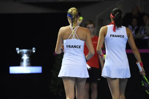 Fed Cup : 1-1, Mladenovic égalise pour la France
