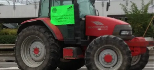 Les agriculteurs mobilisés à Laval et en régon parisienne