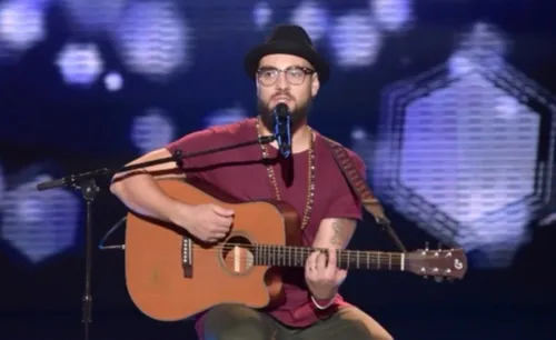 Joss Bari rejoint Florent Pagny