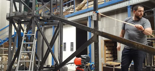 Des nantais construisent une soucoupe volante !