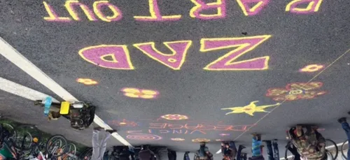 300 zadistes devant la préfecture de Nantes