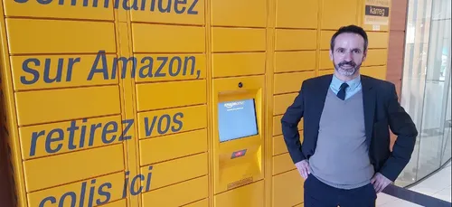 Amazon investit les centres commerciaux