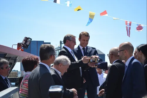 Emmanuel Macron commence par l'éolien en mer au Cap Fréhel !