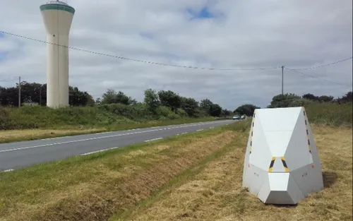Un radar temporaire en service sur la RD6 à Trégomeur