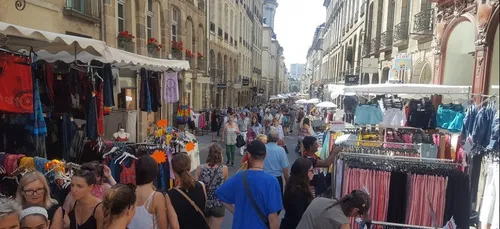 Soldes et braderie de Rennes sous le soleil !