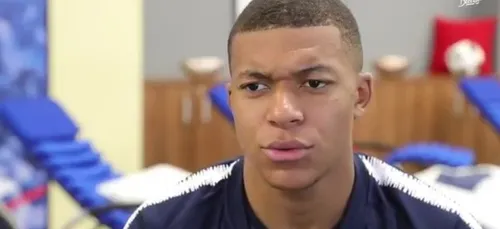 Mondial : les supporters derrière le jeune M'Bappé