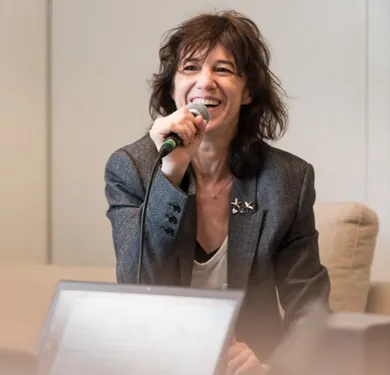 Charlotte Gainsbourg sur Poupet