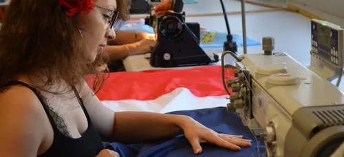 Le drapeau bleu-blanc-rouge, accessoire indispensable demain !